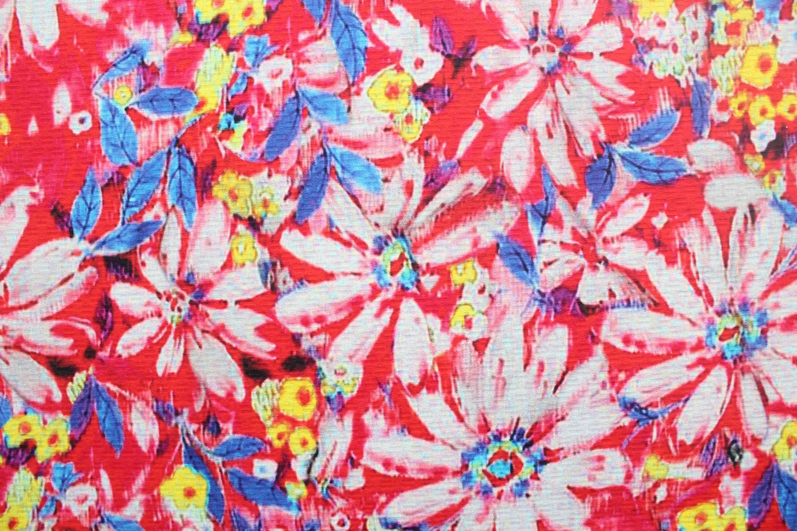 Хлопок-жаккард стрейч Dolce&Gabbana жёлтые, синие цветы на красном фоне