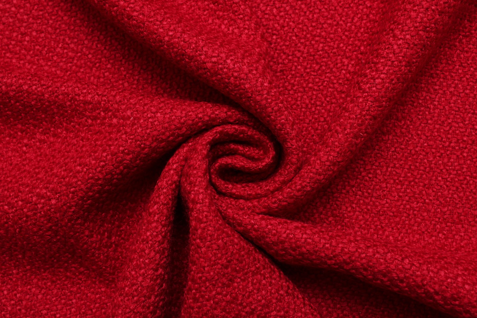 Шерсть Chanel кроваво-красная