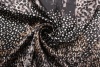 Шелк-атлас горох и хищный рисунок в чёрном и бежево-табачном цвете